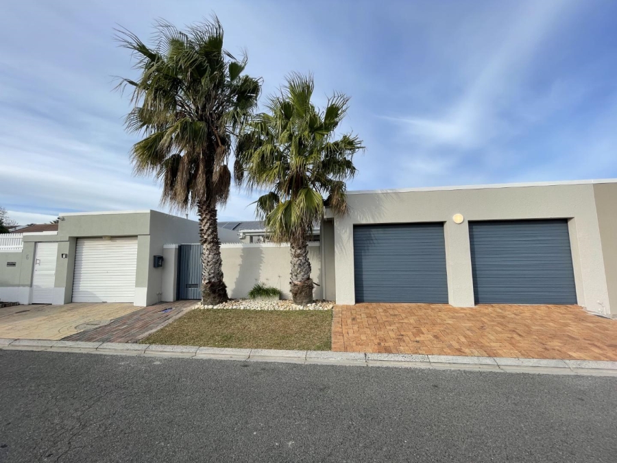 3 Bedroom Property for Sale in Kirstenhof Western Cape